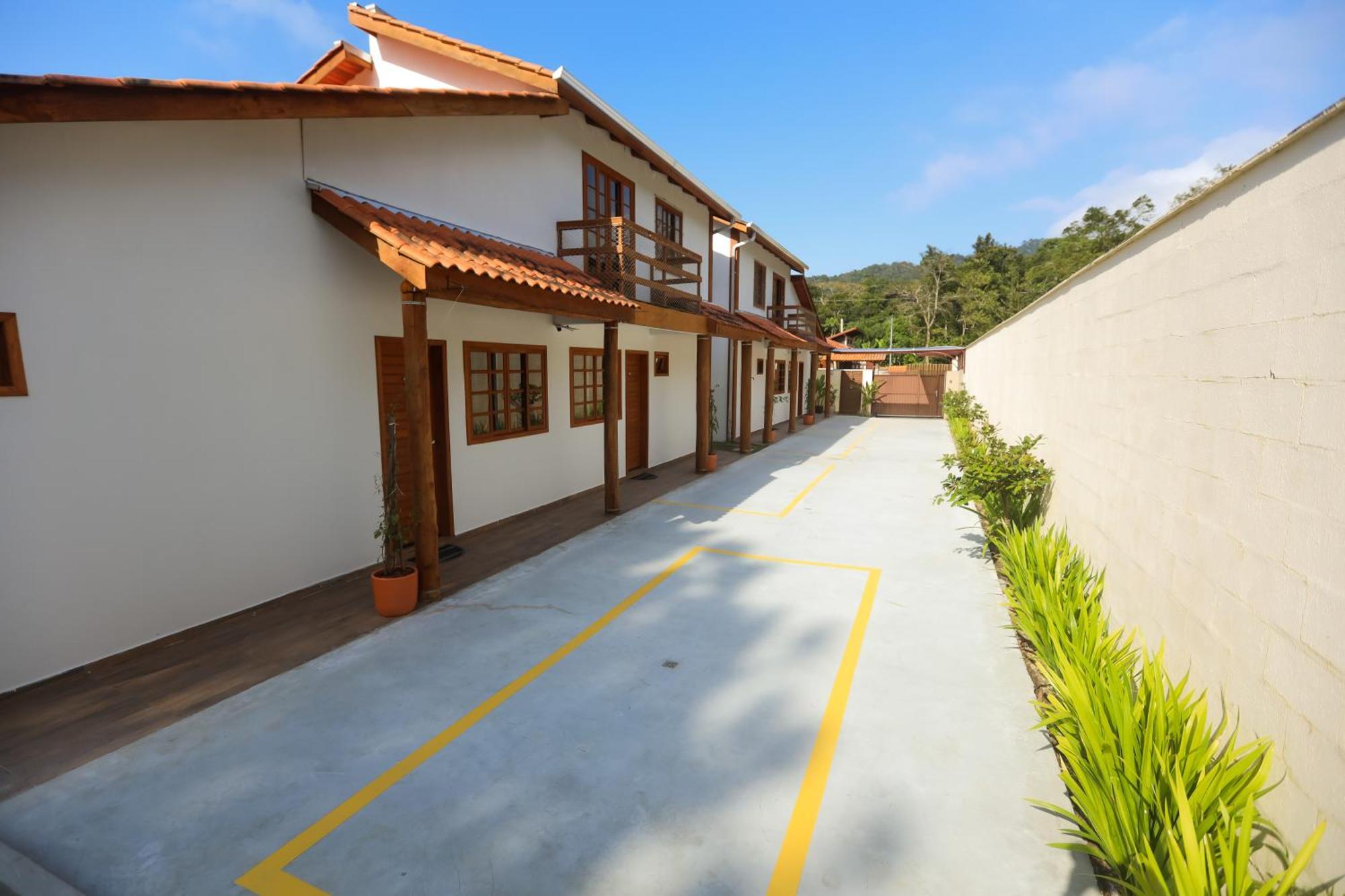 Estaleiro Com Charme - Ar, Churras E Pet Friendly Balneário Camboriú Eksteriør billede